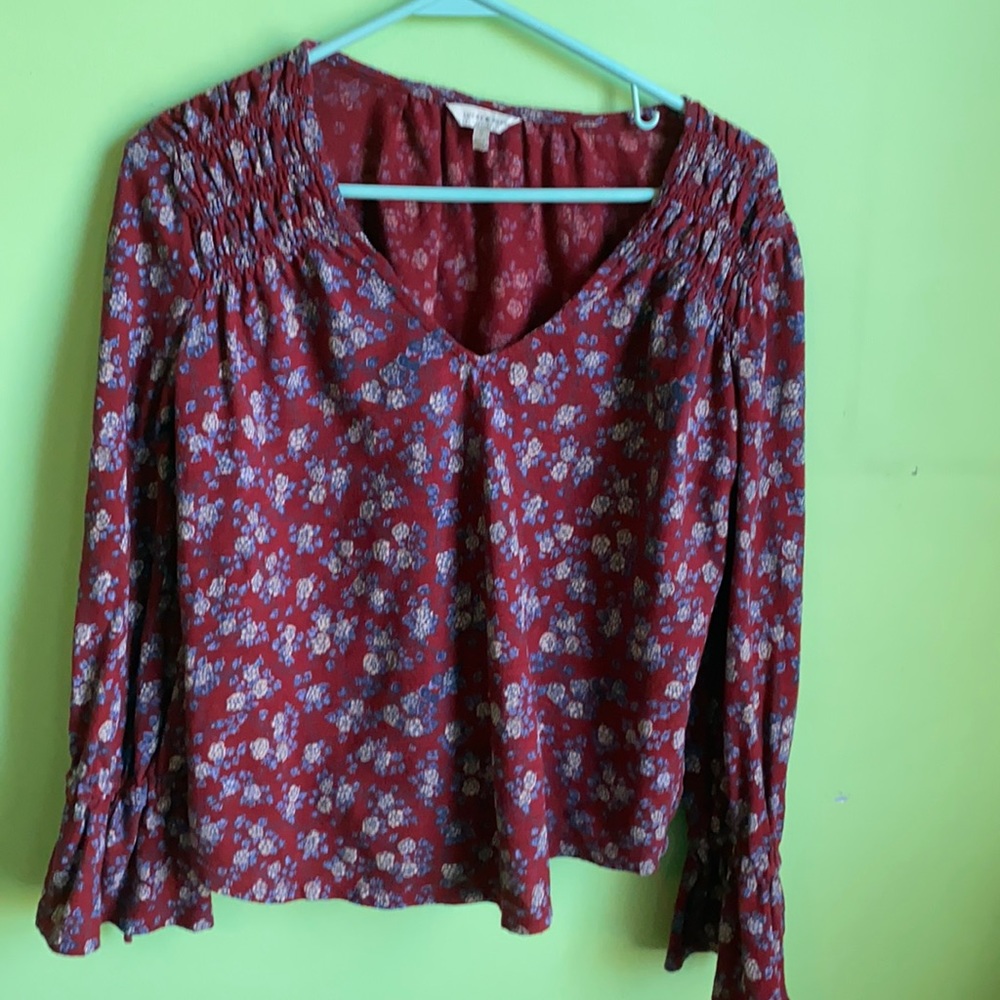 Lucky brand ☘️ casual top.